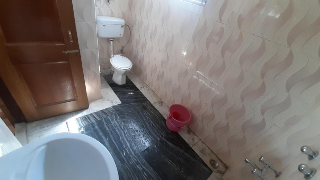 Hadimba Regency Hostel Manāli Buitenkant foto
